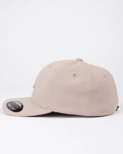 New Chronic 4 Flexfit Cap Mens Caps & Hats