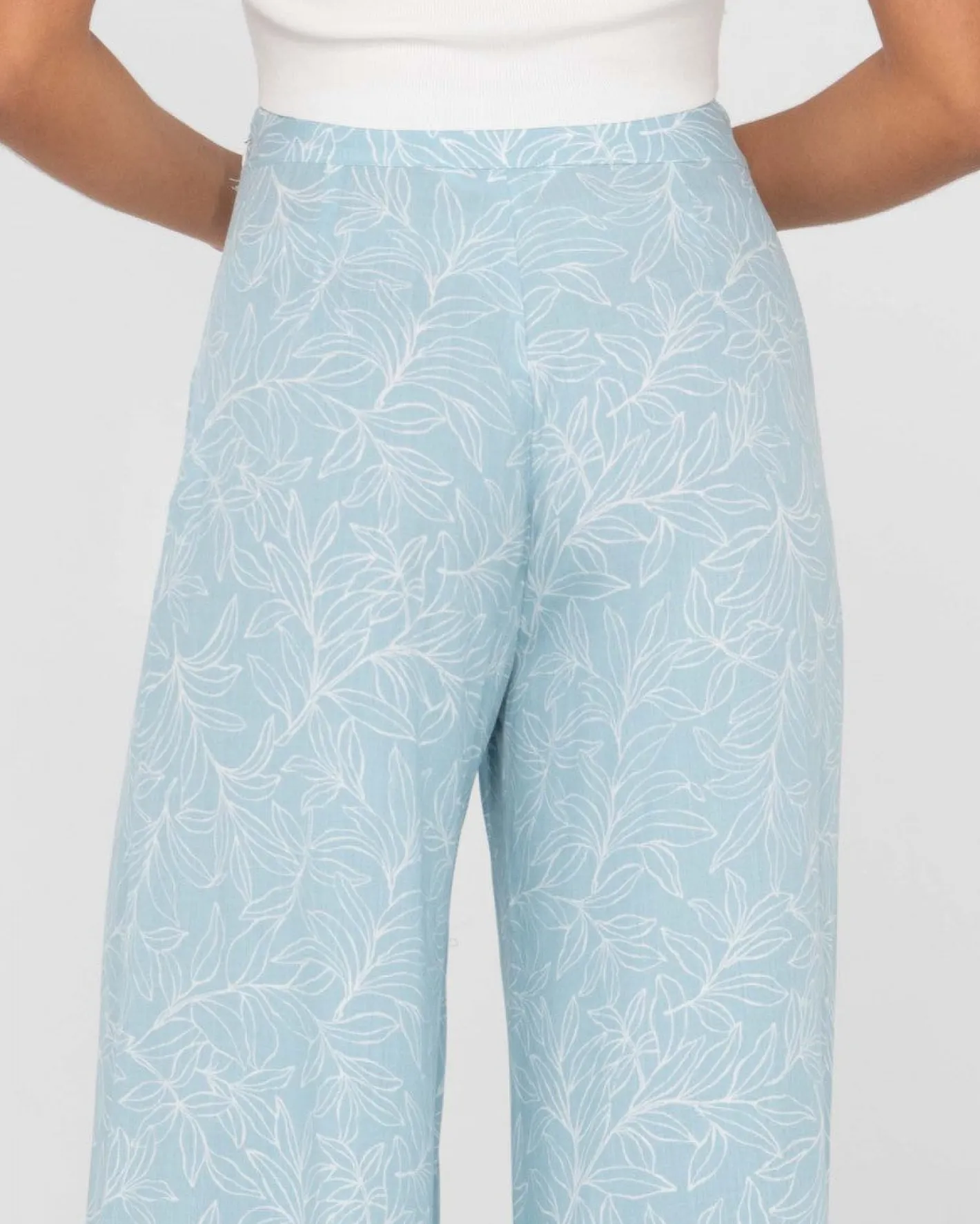 Discount Maia Printed High Waisted Wide Leg Pant Womens Pants