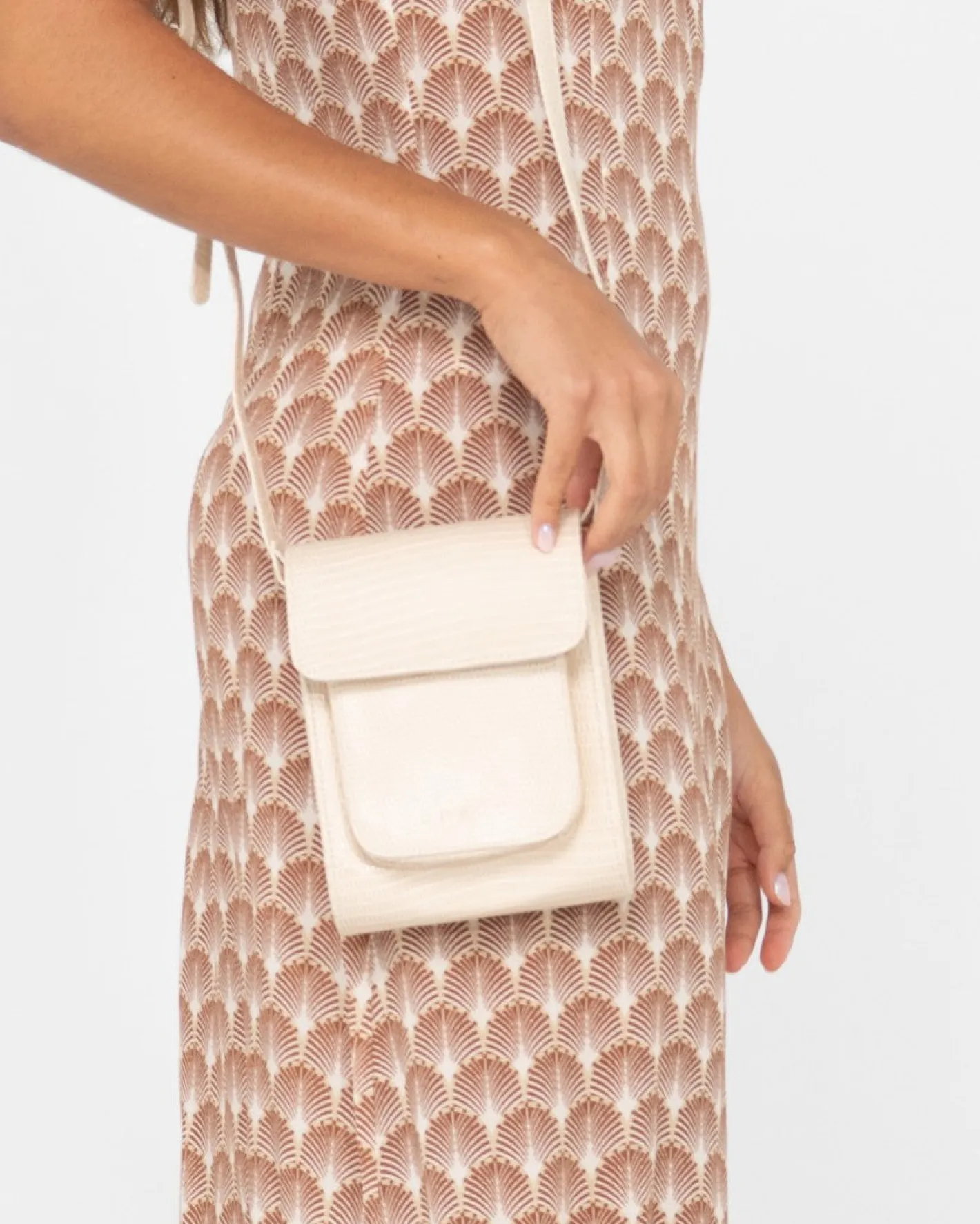 New Mila Over The Shoulder Textured Sidebag Womens Bags & Handbags
