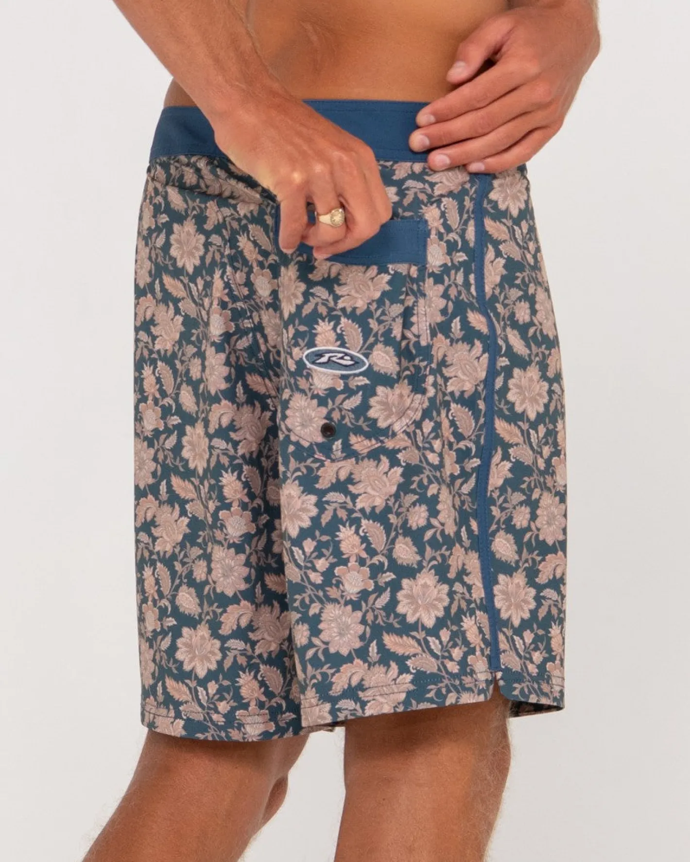 Online Mosaic Printed 19\\ Mens Boardshorts
