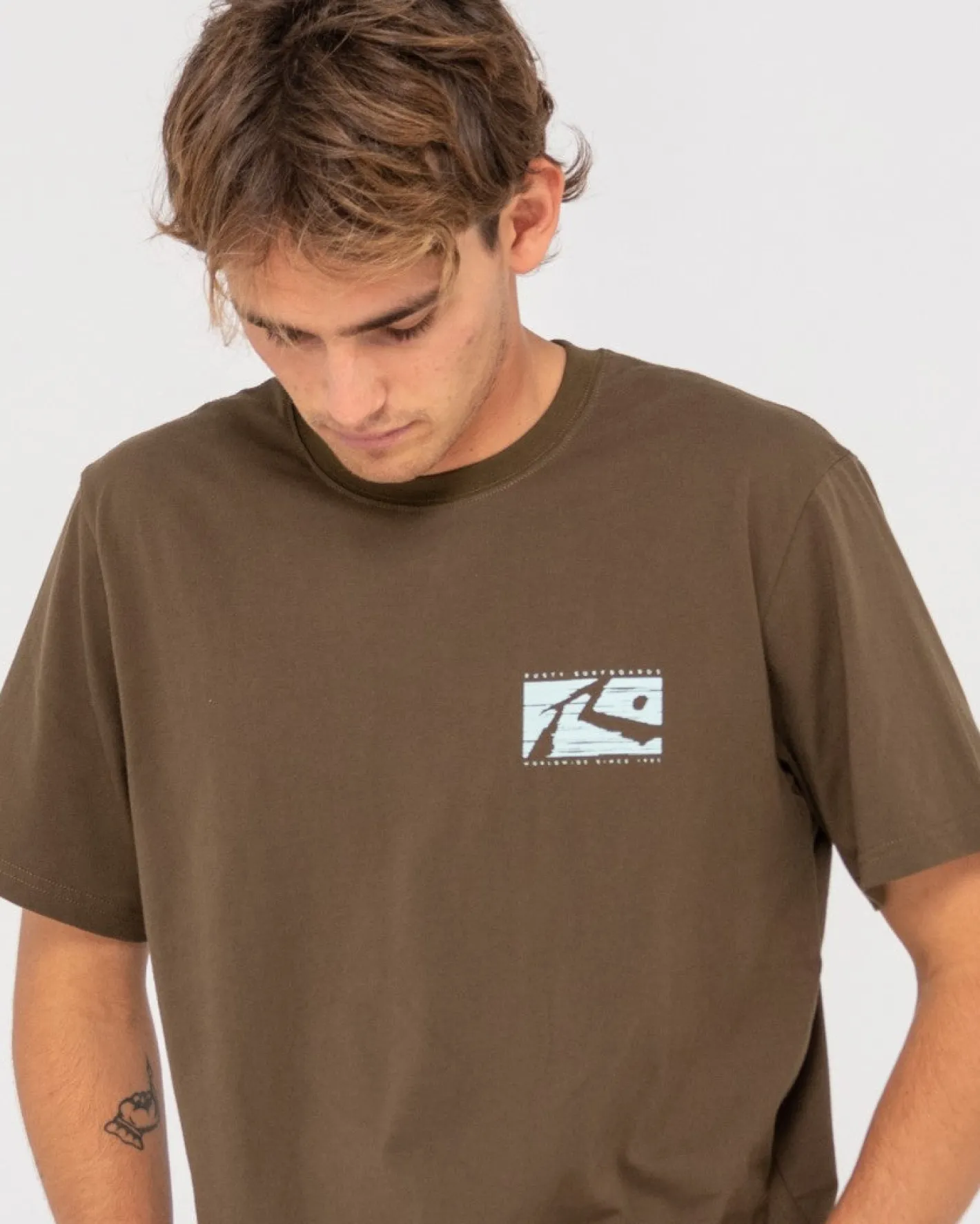 New R Dot Short Sleeve Graphic Tee Mens Tees