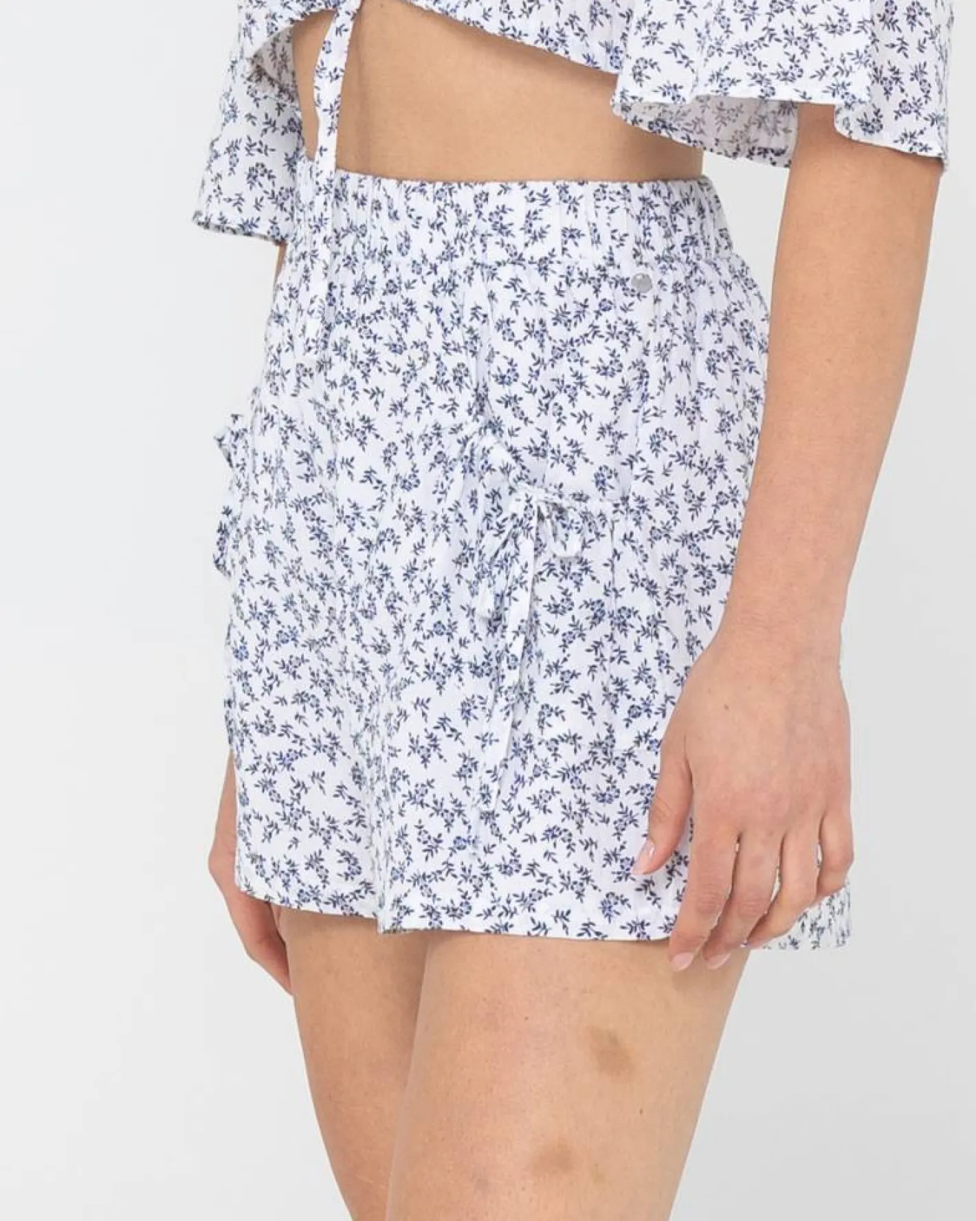 Clearance Samana Elastic Short Womens Shorts